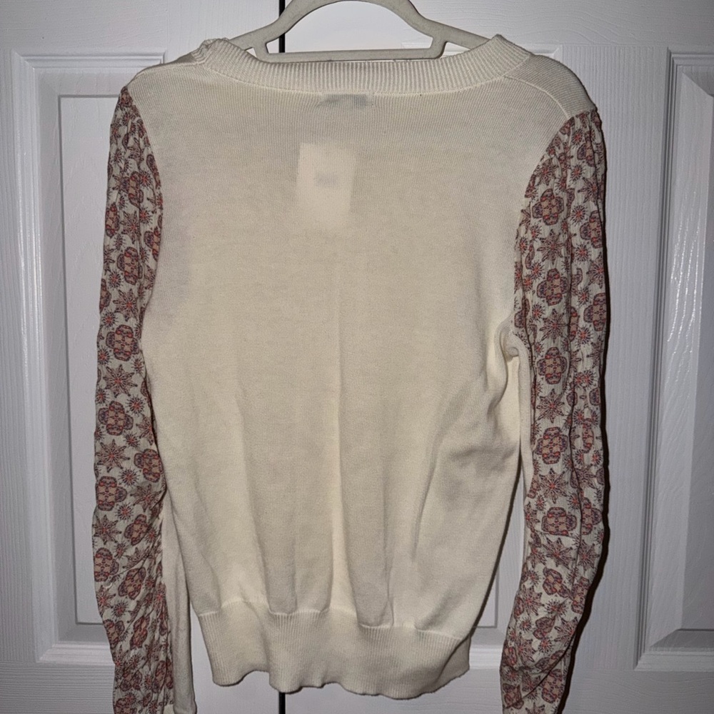 Fate Cream Knit Sweater - Picture 2 of 5